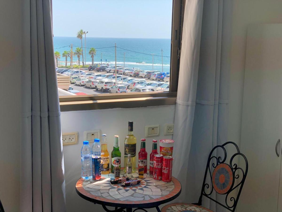 Sea Line Hotel From R&A Group バト・ヤム エクステリア 写真