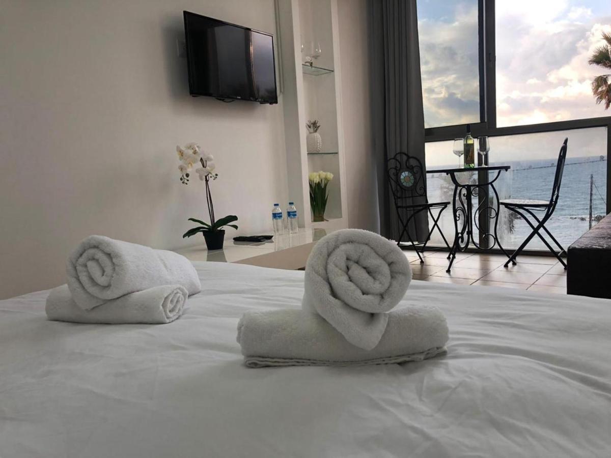 Sea Line Hotel From R&A Group バト・ヤム エクステリア 写真